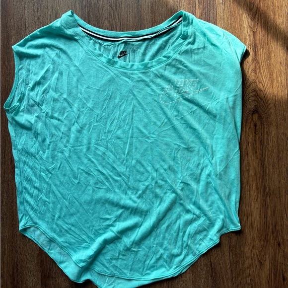 Nike Tops - Nike Women's Turquoise Short Sleeve Tee